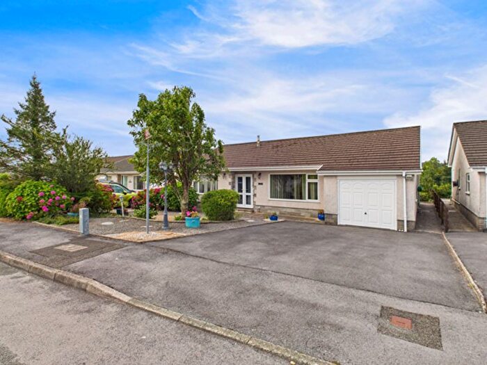 3 Bedroom Detached Bungalow For Sale In Brynhyfryd, Llanddarog, Carmarthen, SA32