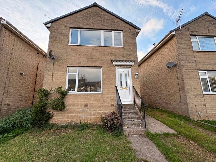 3 Bedroom Detached House To Rent In Rutland Road, Milnsbridge, Huddersfield, HD3