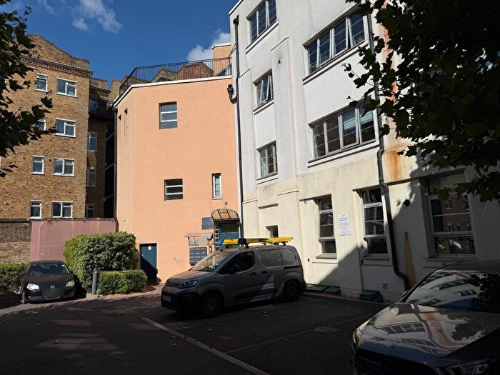 2 Bedroom Apartment To Rent In Birkbeck Street, London, E2