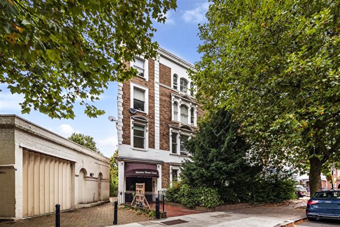 2 Bedroom House To Rent In Queens Grove, London, NW8