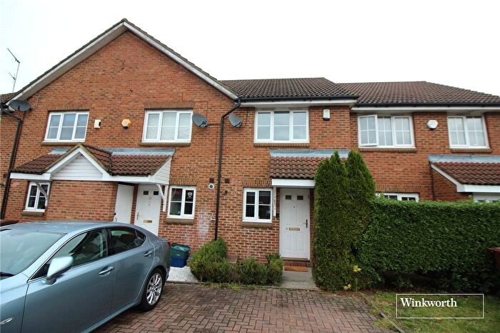 2 Bedroom Terraced House For Sale In Kensington Way, Borehamwood, Hertfordshire, WD6
