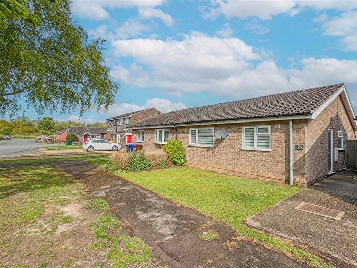 2 Bedroom Semi-Detached Bungalow For Sale In Carnation Way, Red Lodge, IP28