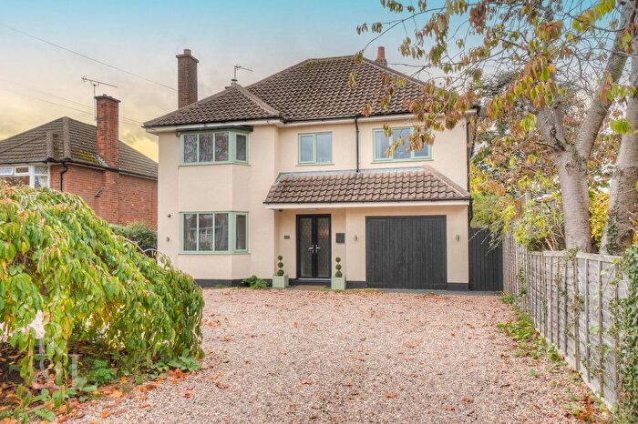 4 Bedroom Detached House For Sale In Ashby Road, Hinckley, LE10