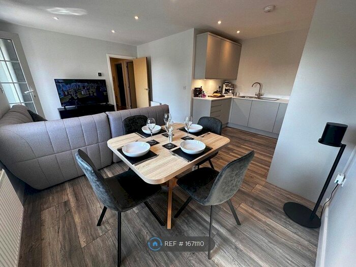 2 Bedroom Flat To Rent In Apprentice Drive, Colchester, CO4