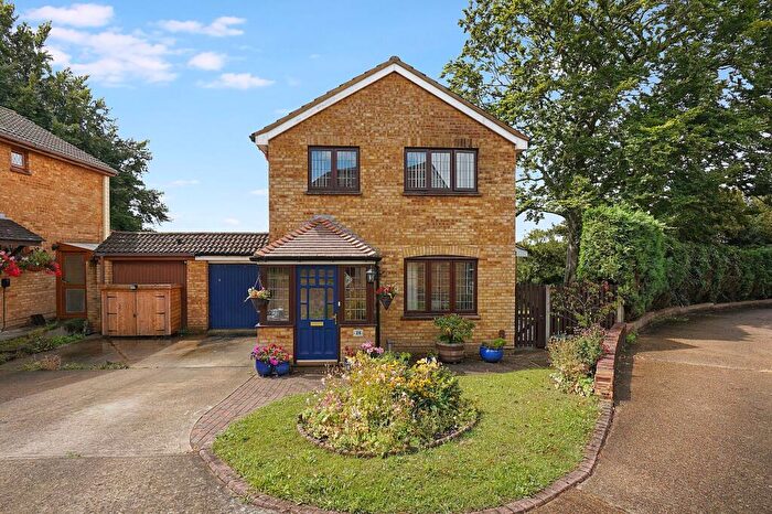 4 Bedroom Detached House For Sale In Hamelin Road, Gillingham, ME7