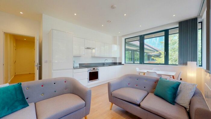 1 Bedroom Flat To Rent In Riverbank Way, Brentford, TW8