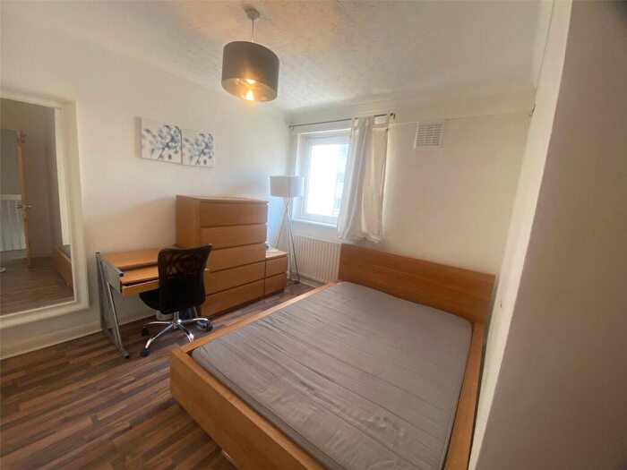 5 Bedroom Property To Rent In Mellish Street, London, E14