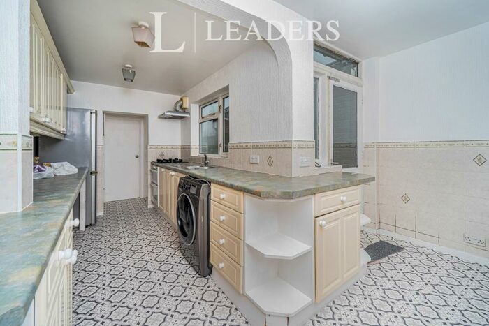 3 Bedroom End Of Terrace House To Rent In Bernard Street, B71