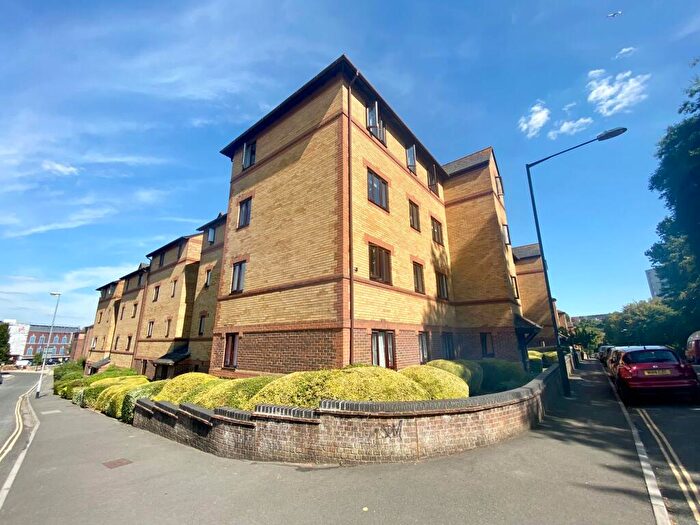 1 Bedroom Flat To Rent In City Centre, Corinthian Court, BS1