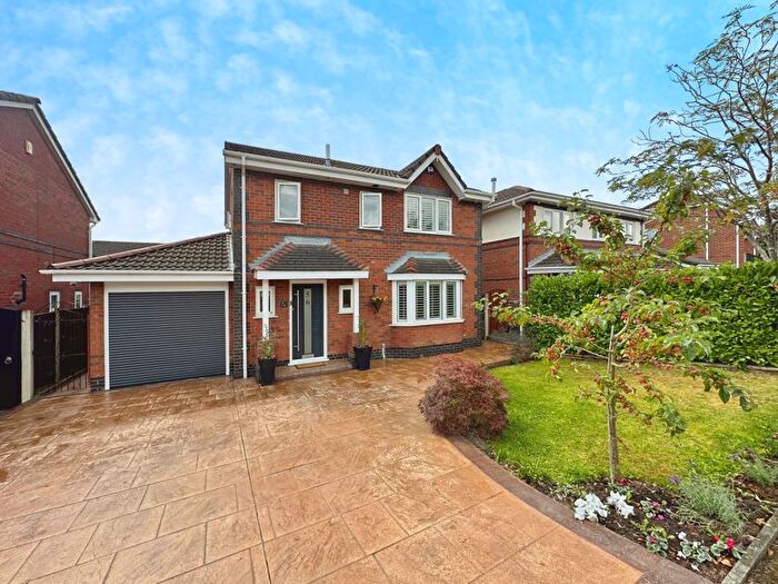 4 Bedroom Detached House For Sale In Greenbank Road, Radcliffe, M26