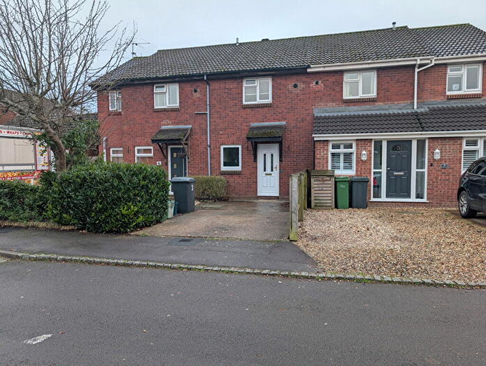 2 Bedroom Terraced House To Rent In Snowdon Close, Thatcham, RG19