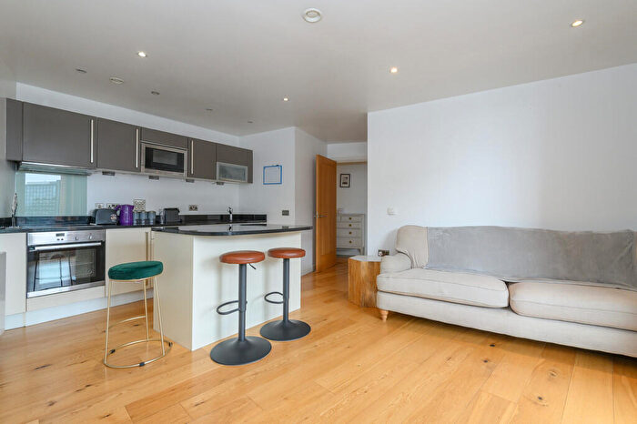 1 Bedroom Apartment For Sale In Candle House, Granary Wharf, LS1