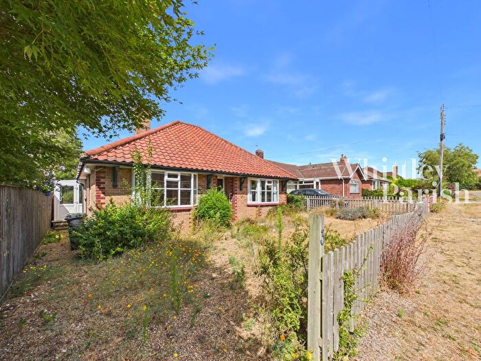 2 Bedroom Bungalow For Sale In Pemberton Road, Harleston, IP20