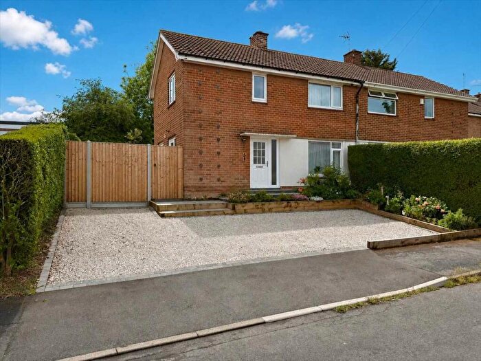 3 Bedroom Semi-Detached House For Sale In Hayes Road, Keyworth, Nottingham, NG12