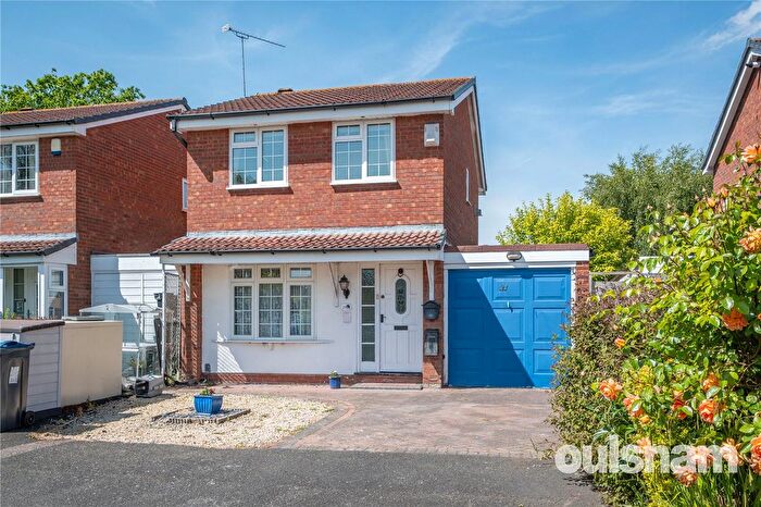 2 Bedroom Detached House For Sale In Sparrey Drive, Stirchley, Birmingham, B30