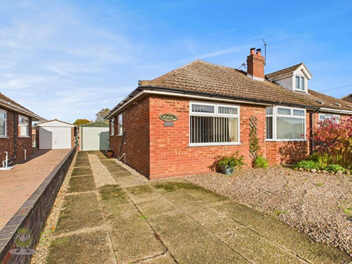 2 Bedroom Semi-Detached Bungalow For Sale In Tiercel Avenue, Sprowston, Norwich, NR7