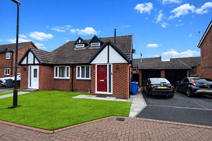 2 Bedroom Semi Detached House For Sale In Hill Top Close, Freckleton, PR4