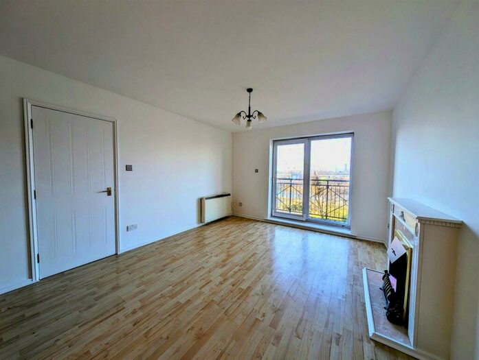 2 Bedroom Apartment To Rent In Waterloo Road, Liverpool, L3