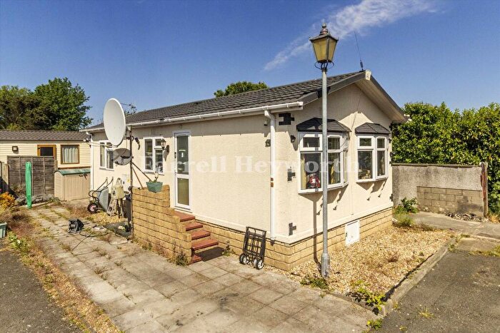 2 Bedroom Property For Sale In Broadfields Park, Oxcliffe Road, Morecambe, LA3