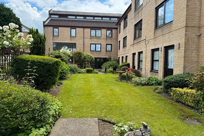 1 Bedroom Flat To Rent In Albion Court, CM2