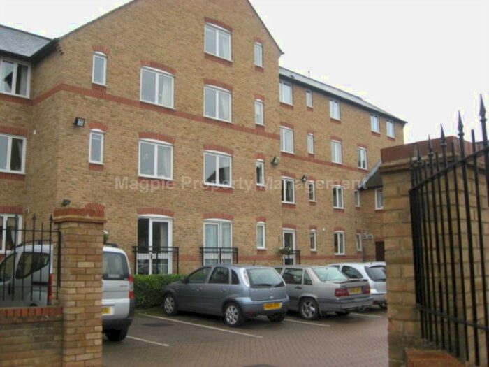 1 Bedroom Flat To Rent In Church Street, St Neots, PE19