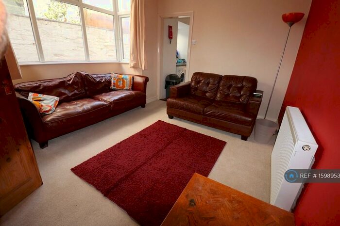 5 Bedroom Terraced House To Rent In Darlington Road, Portsmouth, PO4