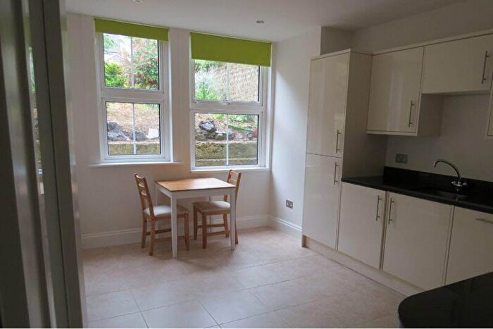 1 Bedroom Detached House To Rent In Sackville Road, Hove, BN3