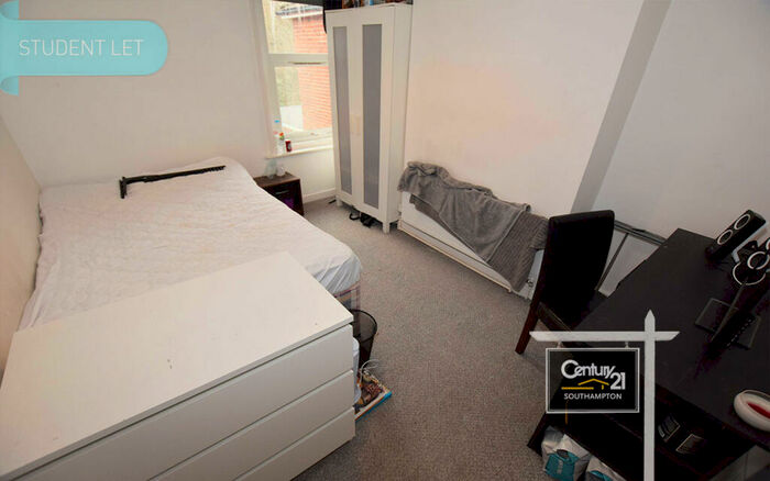 5 Bedroom Semi-Detached House To Rent In |Ref: |, Burlington Road, Southampton, SO15