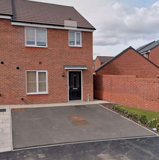 3 Bedroom Property To Rent In Turbine Court, Halesowen, B62