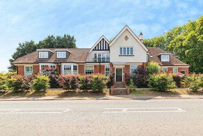 1 Bedroom Flat For Sale In Codicote Road, Welwyn, AL6