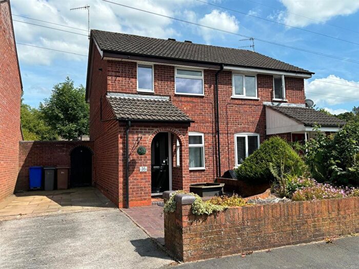 2 Bedroom Semi-Detached House To Rent In Kersbrook Close, Stoke-On-Trent, ST4
