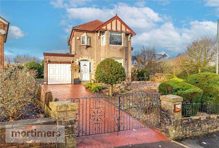 3 Bedroom Detached House For Sale In Royds Avenue, Accrington, Lancashire, BB5