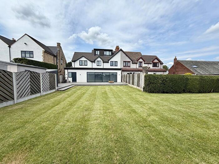 4 Bedroom Semi-Detached House For Sale In Leeds Road, Barwick In Elmet, Leeds, LS15