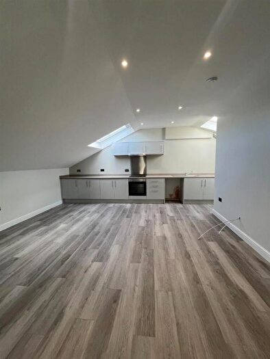 2 Bedroom Apartment To Rent In Clare Road, Halifax, HX1