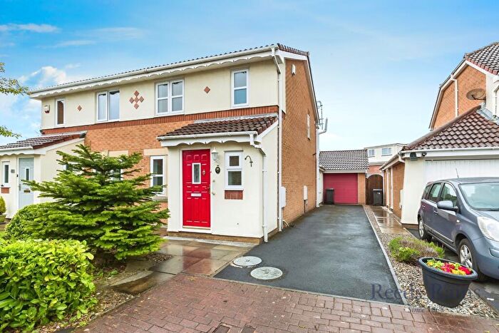 3 Bedroom Semi-Detached House To Rent In Somersby Close, Walton-le-Dale, Preston, PR5