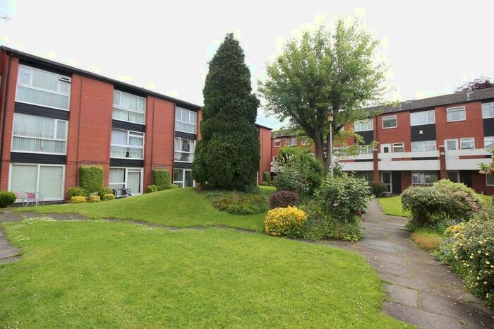 1 Bedroom Apartment To Rent In Ashleigh Road, West End, Leicester, LE3