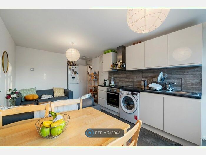 3 Bedroom Flat To Rent In Islington, London, N1