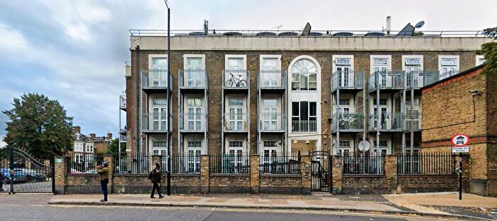 2 Bedroom Flat For Sale In Upton Heights, London, E7