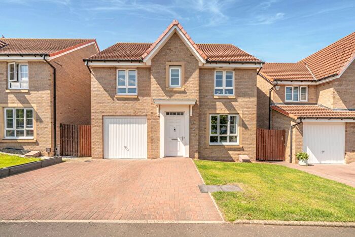 4 Bedroom Detached House For Sale In Bauld Drive, Newcraighall, EH21