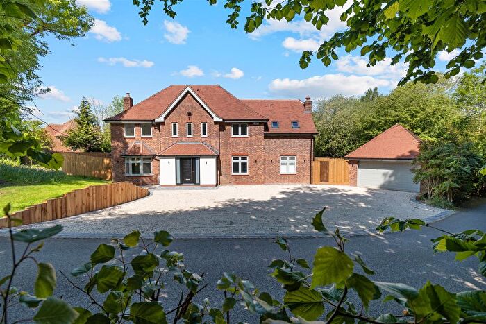 5 Bedroom Detached House For Sale In Kington Rise, Claverdon, Warwick, CV35