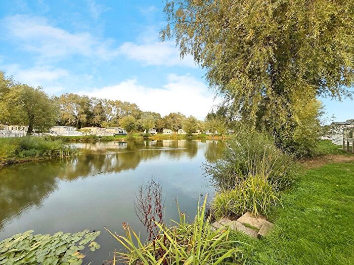 3 Bedroom Detached House For Sale In Cotswold Hoburne, Cirencester, GL7