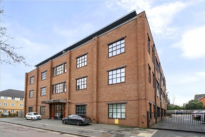 1 Bedroom Flat To Rent In Grenville Place, London, NW7