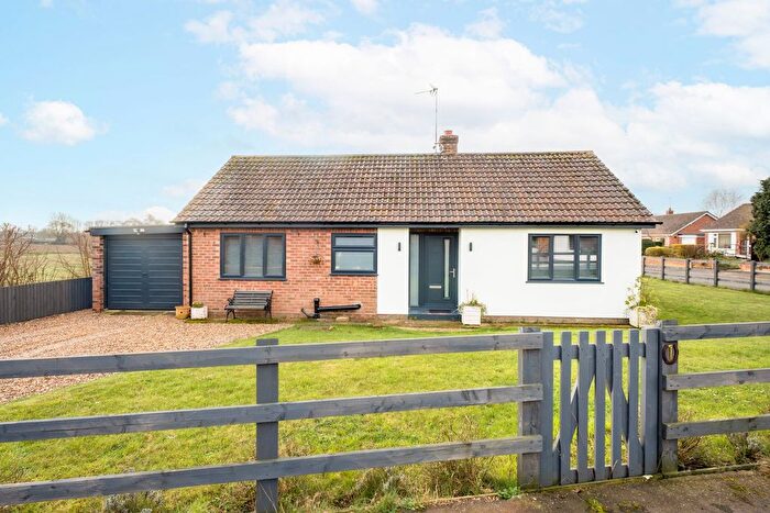 3 Bedroom Detached Bungalow For Sale In St. Andrews Way, Necton, PE37