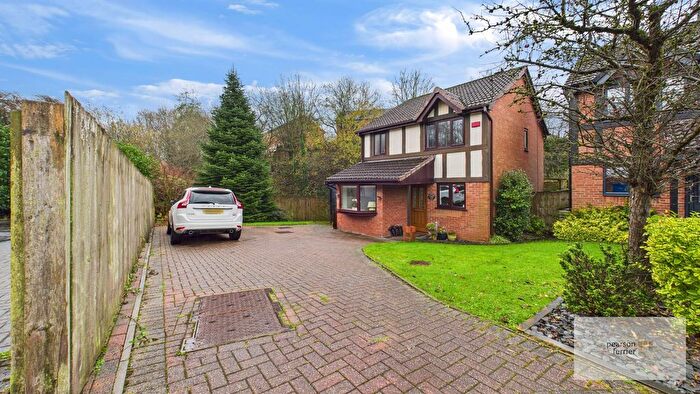 3 Bedroom Detached House For Sale In Calderwood Close, Tottington, Bury, BL8