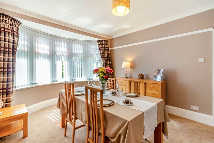 4 Bedroom Detached House For Sale In Usk Road, Pontypool, Torfaen, NP4