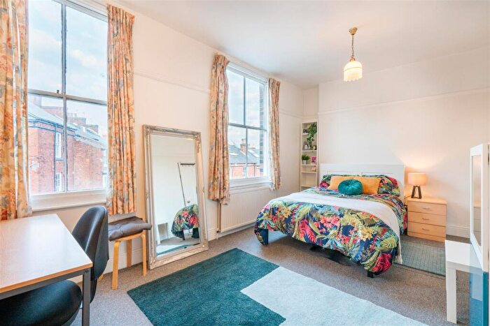 6 Bedroom House To Rent In College Street Broomhill, Sheffield, S10