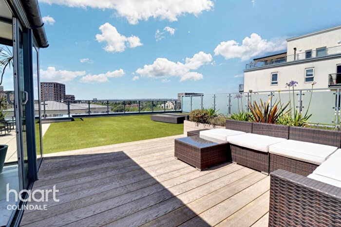 2 Bedroom Apartment For Sale In Curtiss House, Heritage Avenue, NW9