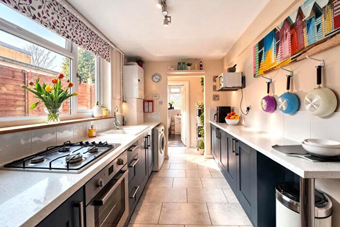 2 Bedroom Terraced House For Sale In Southland Road, Plumstead, SE18
