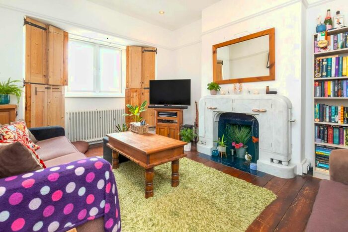 2 Bedroom Flat To Rent In South Ealing Road, London, W5