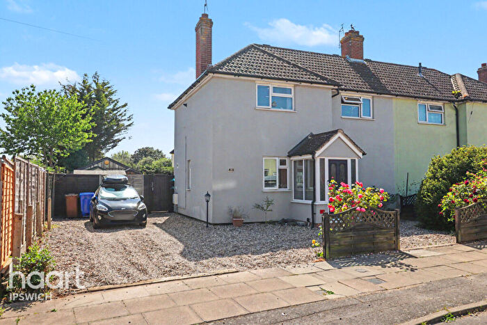 3 Bedroom Semi-Detached House For Sale In Nansen Road, Ipswich, IP3